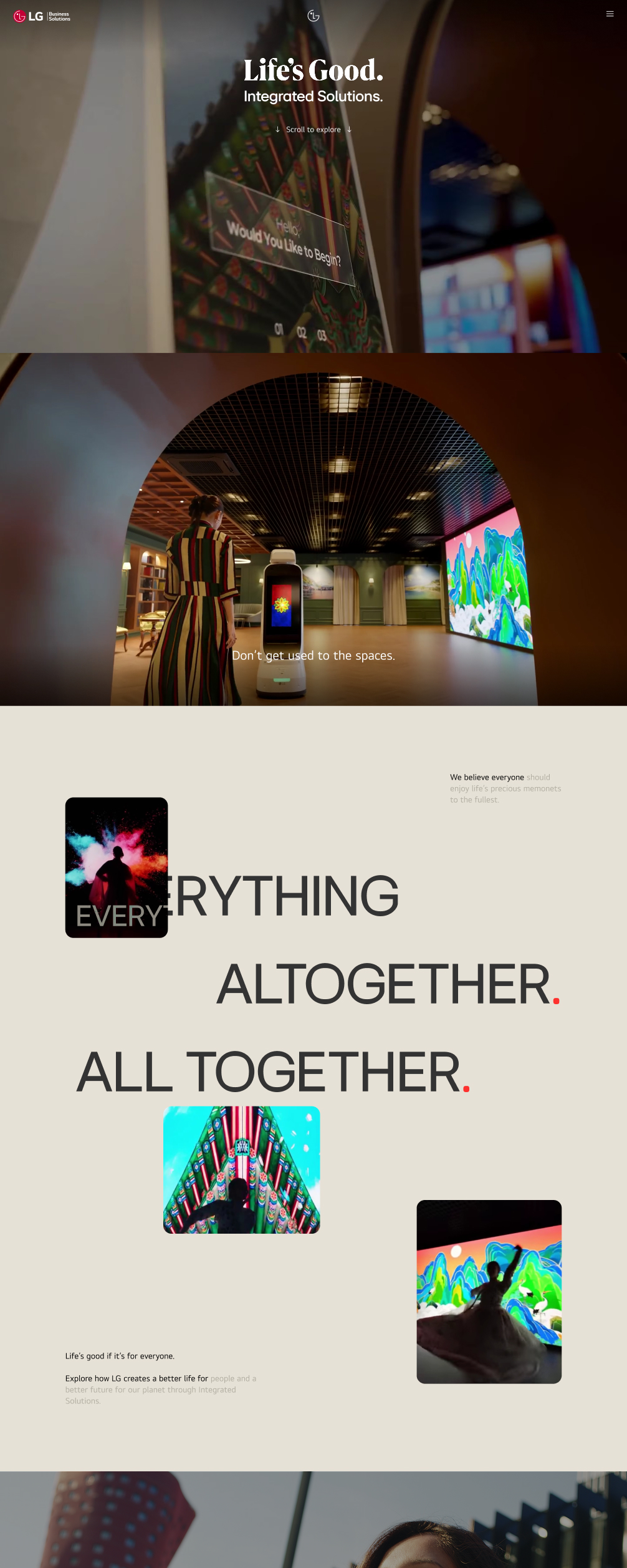 "Hello, Woluld You Like to Begin?” 문구가 표시된 디지털 화면을 배경으로 Life's Good. 슬로건과 Integrated Solutions. 헤드라인 텍스트가 있는 모습